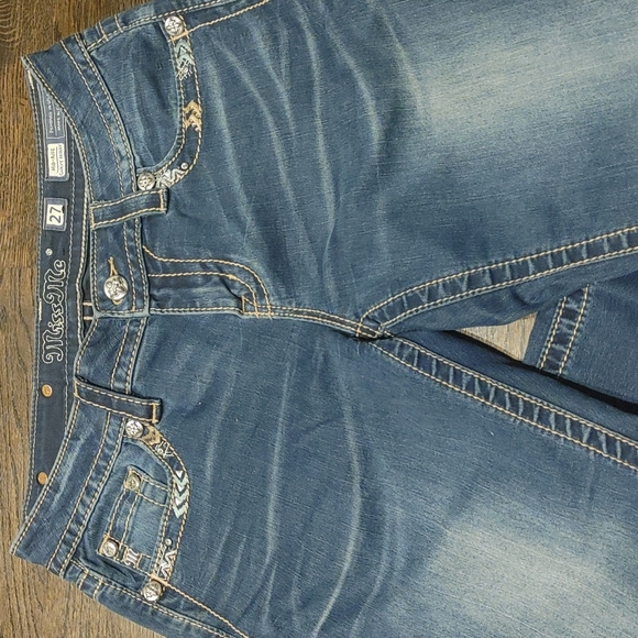 Miss Me Mid Rise Curvy Skinny Jean - Picture 3 of 4